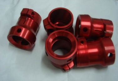 O vermelho de alumínio anodiza a linha central 4 feita à máquina precisão da peça AL7075 0.005mm do CNC
