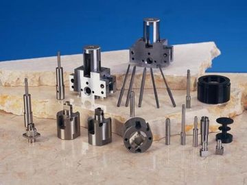 Peças giradas do CNC do aço de liga do aço carbono precisão de bronze para o equipamento médico