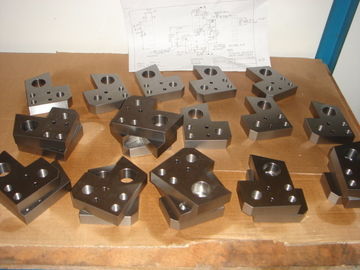 Suporte fazendo à máquina do pino de pivotamento da precisão elétrica do CNC da indústria