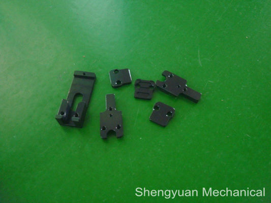 As peças da máquina de trituração da precisão do molde de aço suave com preto anodizam