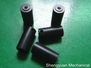 O preto fazendo à máquina de anodização da precisão do CNC anodiza os botões longos M8 da luva de Alumunium