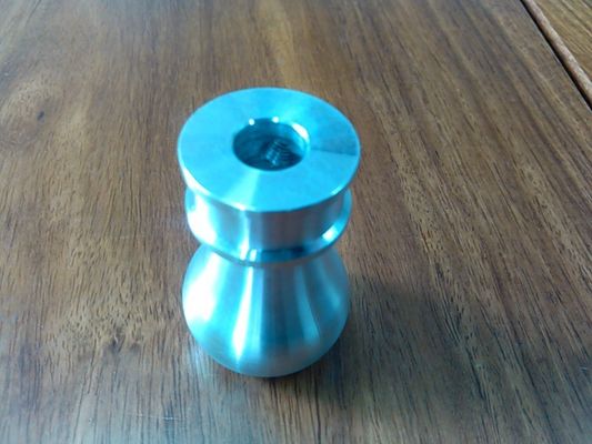 O CNC fez à máquina as peças giradas precisão para Automabiles, motocicleta dos componentes