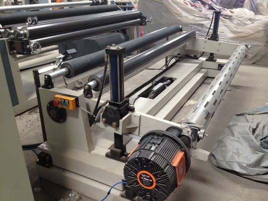 Papel automático da eficiência elevada que corta a máquina do rebobinamento, largura de 2400mm