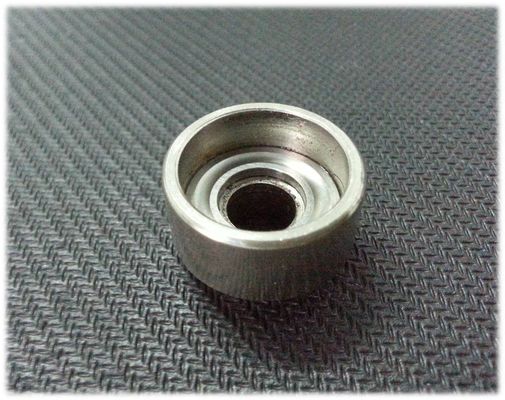 Nikel chapeou peças sobresselentes de alumínio altamente precisas do CNC/conector aeroespacial do RF