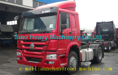 ISO CCC HOWO de SINOTRUK 4 x 4 TODO O reboque 20-70T EUROII/III LHD ou RHD 260-420HP do CAMINHÃO do TRATOR de WHEEL-DRIVE