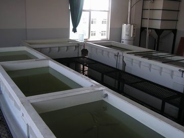 Linha de produção de alumínio do revestimento do pó com sistema do pré-tratamento do tanque da imersão