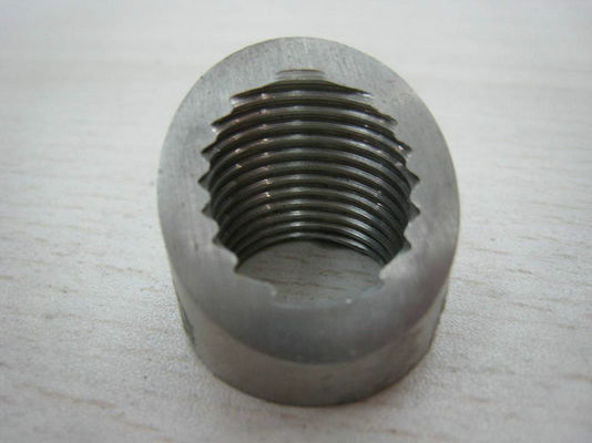 CNC que faz à máquina, moedura, esmerilando peças sobresselentes das partes do corpo do automóvel/carro